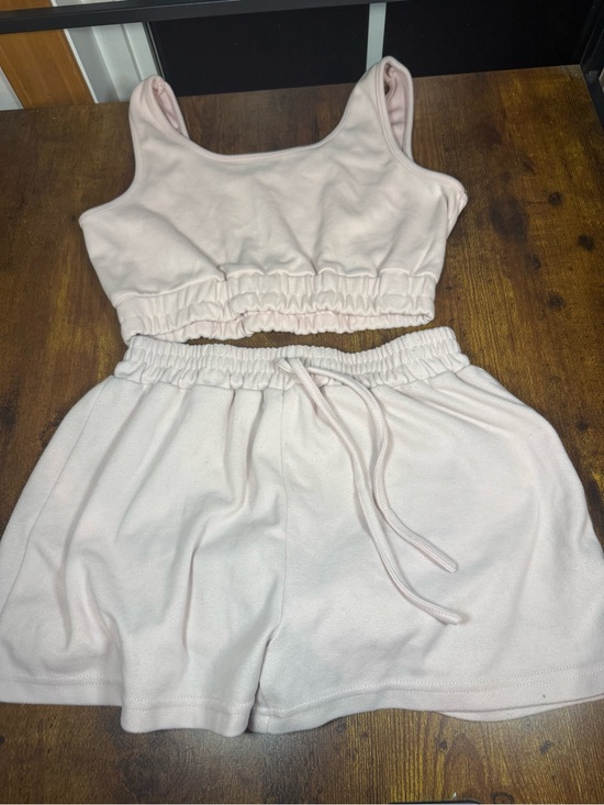 Source Unknown Other - Blush Pink Matching Lounge Set Crop Tank & Shorts Size Medium